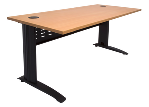 Rapid Span Single Desk with Modesty Panel